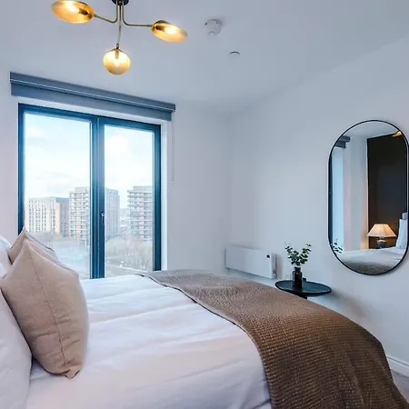 Leeds Centre - Luxury 2 Bed * Bradford (West Yorkshire)