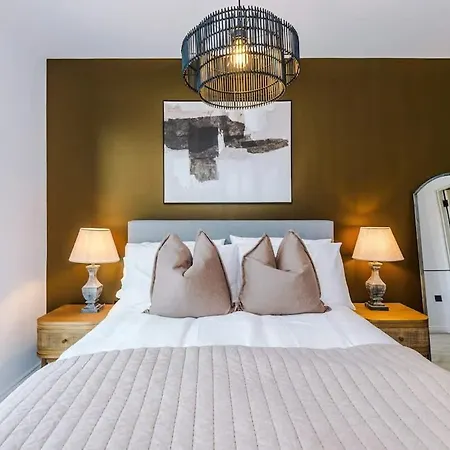 Leeds Centre - Luxury 2 Bed *